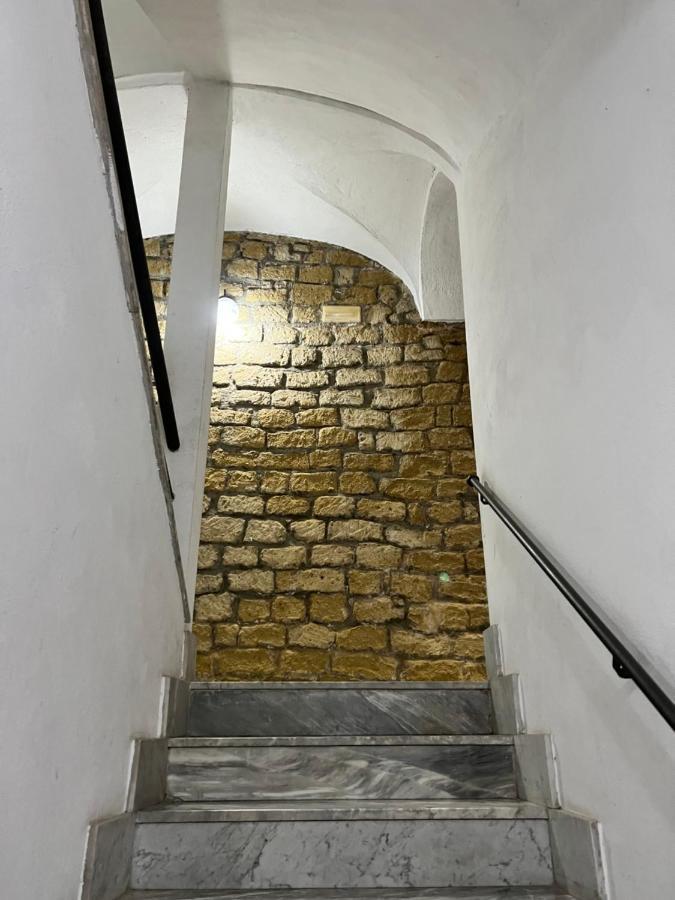 Age Chiaia Appartement *