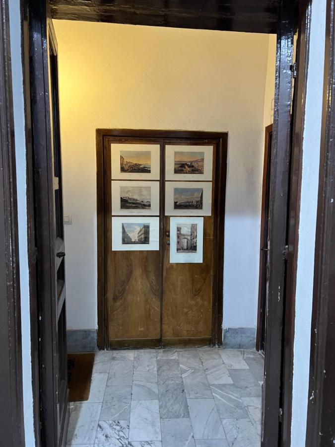 Age Chiaia Appartement *